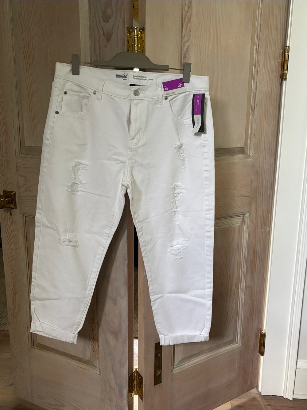 White Distressed Boyfriend Crop Jean Mossimo NWT
